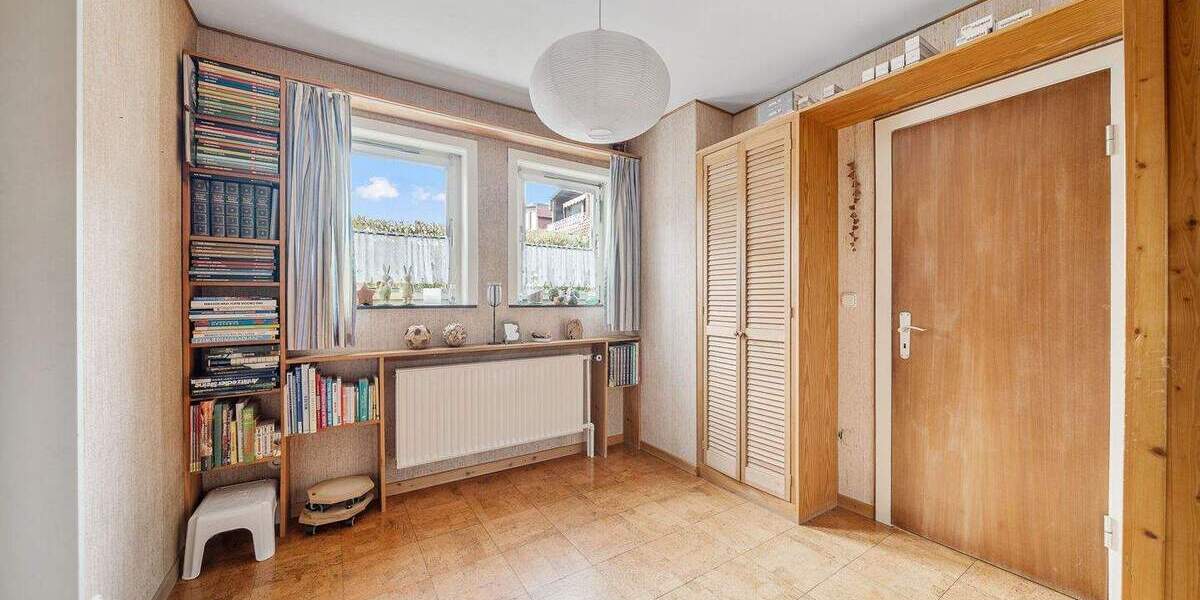 Einfamilienhaus Hamburg Sasel - 9 Zimmer, 192 m&sup2;, 695.000&euro; | Angebot:25748557