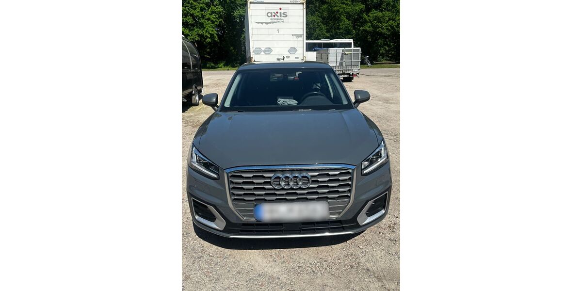 Audi Q2 121.000 km 20.499 &euro; Hamburg 22547