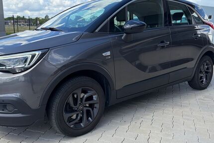 Opel Crossland (X) 97.845 km 8.990 &euro; Bad Oldesloe 23843