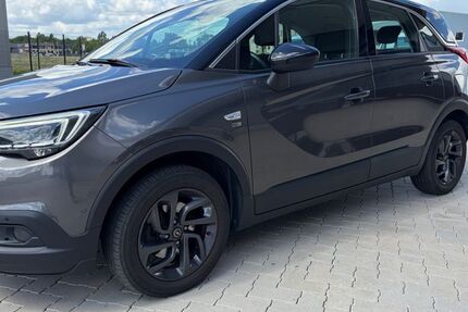 Opel Crossland (X) 97.845 km 9.800 &euro; Bad Oldesloe 23843