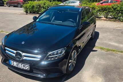 Mercedes-Benz C 300 61.000 km 33.000 &euro; Pinneberg 25421