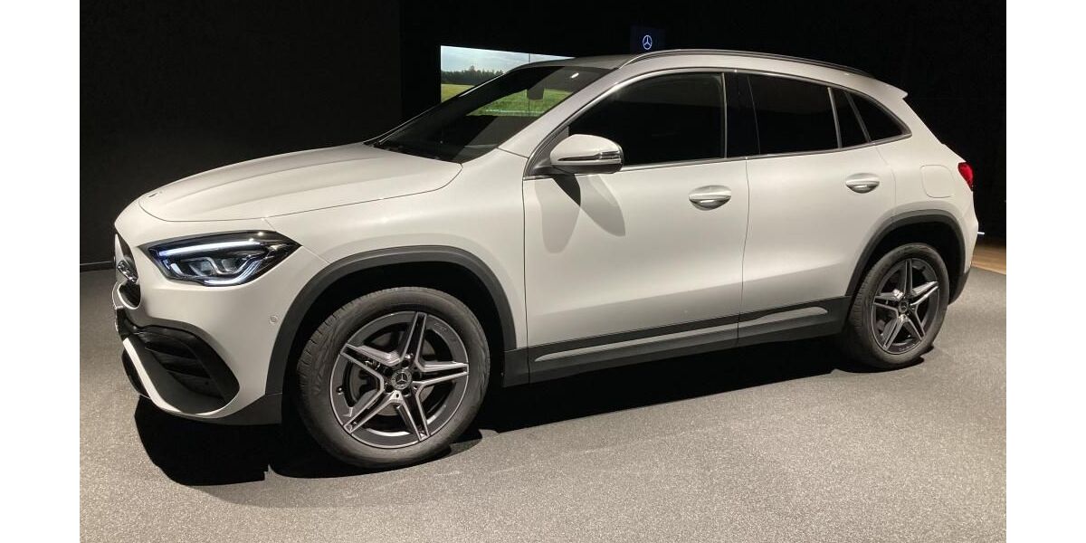Mercedes-Benz GLA 250 23.940 km 40.600 &euro; Rellingen 25462