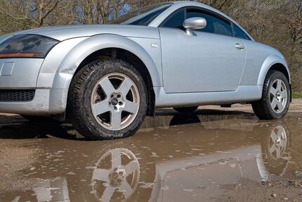 Audi TT 169.000 km 8.500 &euro; Hamburg 22307