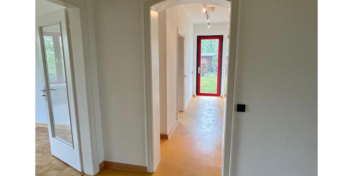 Bungalow Ahrensburg - 4 Zimmer, 135 m&sup2;, 500.000&euro; | Angebot:25962072