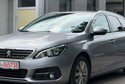 Peugeot 308 138.000 km 7.000 &euro; Hamburg 22547