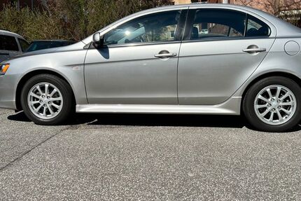 Mitsubishi Lancer 31.000 km 10.200 &euro; Hamburg 22767