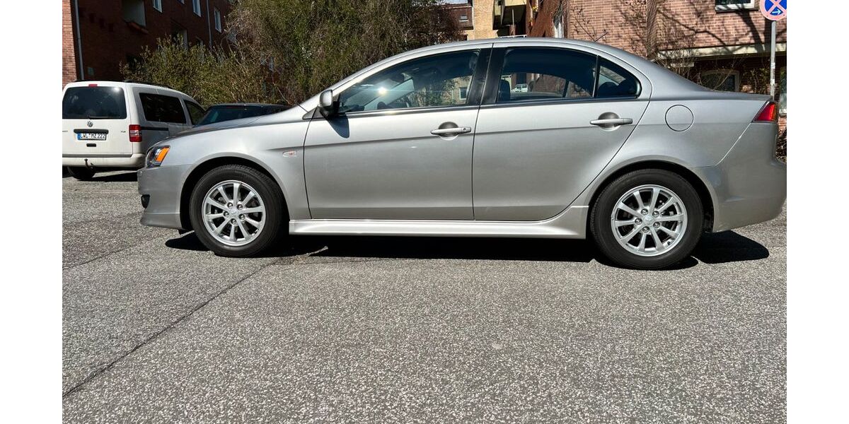 Mitsubishi Lancer 31.000 km 10.200 &euro; Hamburg 22767