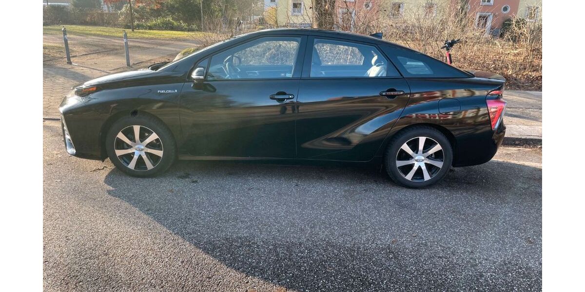 Toyota Mirai 5.000 km 10.800 &euro; Hamburg 22307