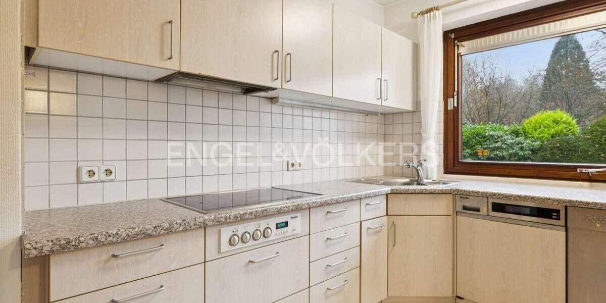 Einfamilienhaus Ahrensburg - 7 Zimmer, 300 m&sup2;, 1.500.000&euro; | Angebot:25701922