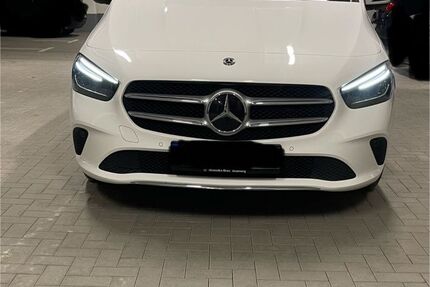 Mercedes-Benz B 200 106.300 km 19.100 &euro; Hamburg 22297