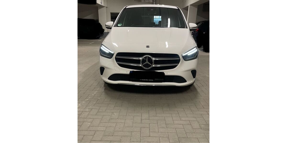Mercedes-Benz B 200 106.300 km 19.100 &euro; Hamburg 22297