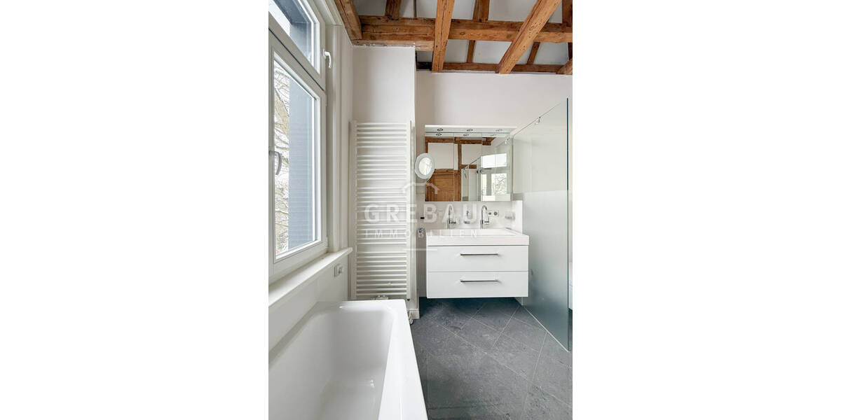 Einfamilienhaus Hamburg Blankenese - 8 Zimmer, 259 m&sup2;, 2.295.000&euro; | Angebot:25708401