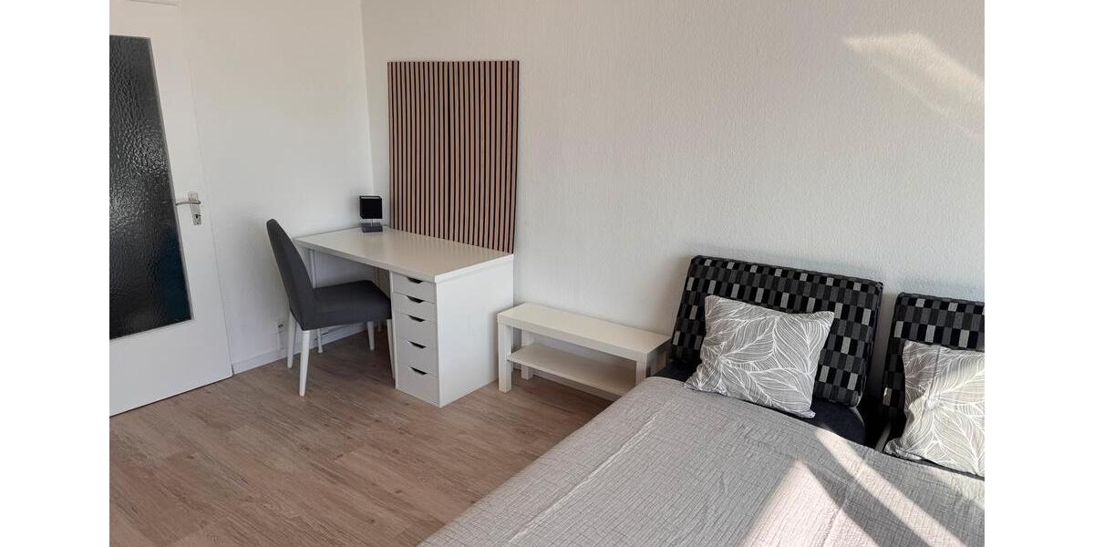 Etagenwohnung Hamburg Altona - 1 Zimmer, 36 m&sup2;, 1.500&euro; | Angebot:25930899