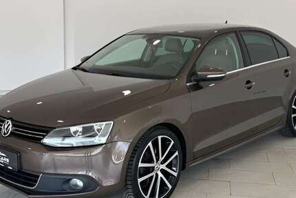 VW Jetta 90.000 km 12.290 &euro; Hamburg 22043