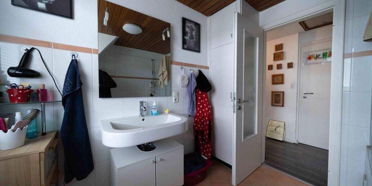 Einfamilienhaus Uetersen - 5 Zimmer, 150 m&sup2;, 349.000&euro; | Angebot:25697874