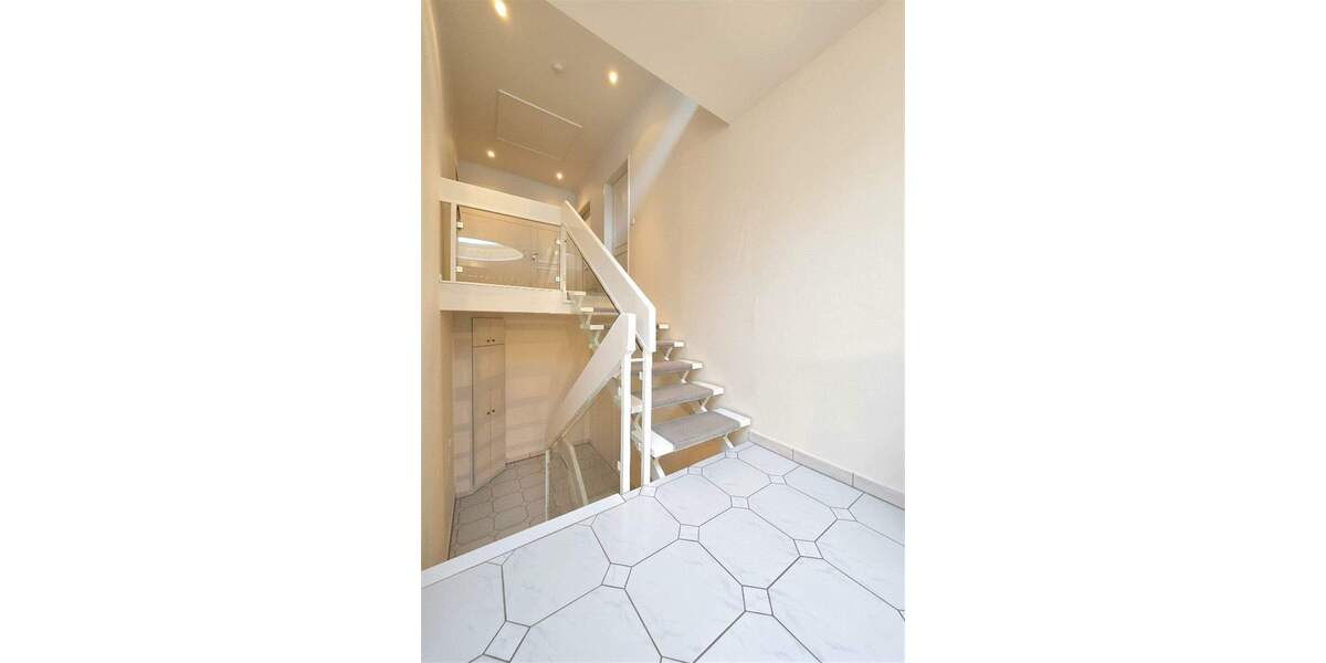 Einfamilienhaus Norderstedt Harksheide - 9 Zimmer, 260 m&sup2;, 1.325.000&euro; | Angebot:25799017