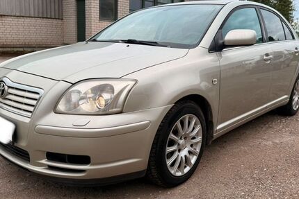 Toyota Avensis 199.191 km 2.499 &euro; hamburg 20539