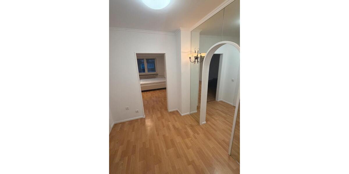 Erdgeschoßwohnung Hamburg Wandsbek - 3 Zimmer, 83 m&sup2;, 1.700&euro; | Angebot:25873436