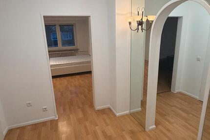 Wohnung Hamburg Wandsbek - 3 Zimmer, 83 m&sup2;, 1.700&euro; | Angebot:25873436