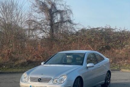 Mercedes-Benz 200 260.000 km 3.500 &euro; Struvenhütten 24643