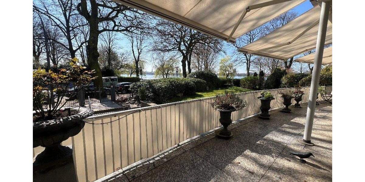 Etagenwohnung Hamburg Uhlenhorst - 3 Zimmer, 110 m&sup2;, 1.500.000&euro; | Angebot:25707976