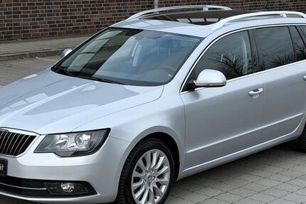 Skoda Superb 72.323 km 14.990 &euro; BARSBÜTTEL 22885