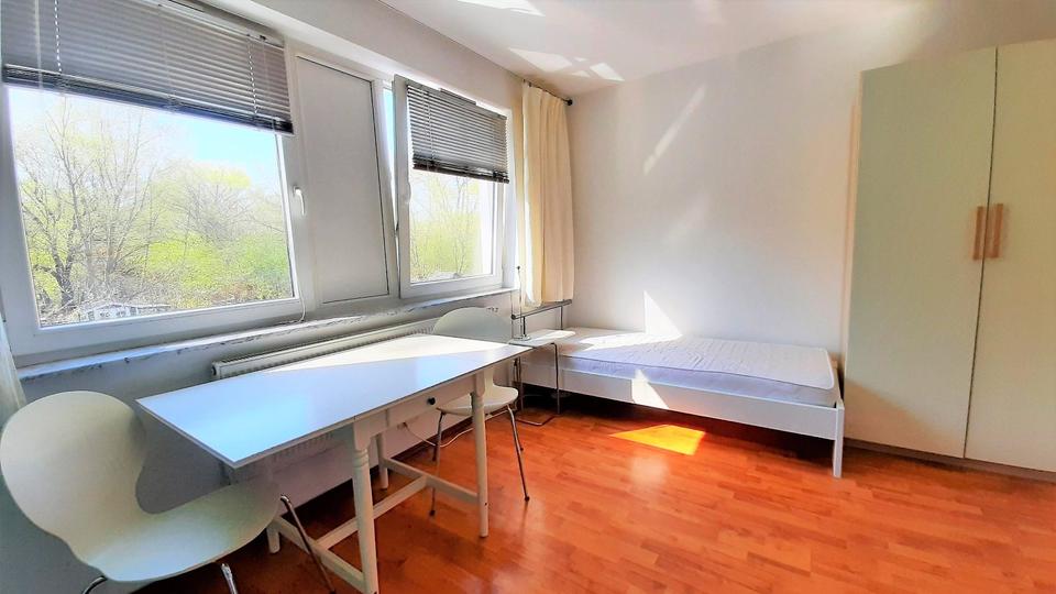 Etagenwohnung Hamburg Wandsbek - 1 Zimmer, 16 m&sup2;, 560&euro; | Angebot:25930903