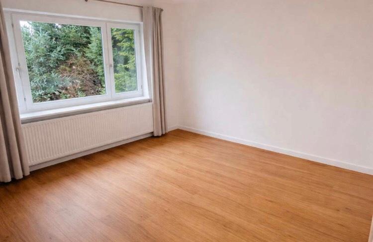 Erdgeschoßwohnung Hamburg Niendorf - 3 Zimmer, 127 m&sup2;, 2.400&euro; | Angebot:25450678