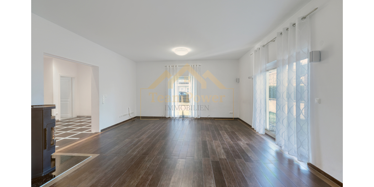 Exklusive Familienresidenz in TOP Lage - Modern, energieeffizient & großzügig Inkl. Sauna und Pool ! - Einfamilienhaus Henstedt-Ulzburg Ulzburg | Angebot:25365899