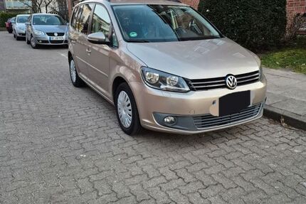 VW Touran 255.000 km 6.900 &euro; kaltenkirchen 24568