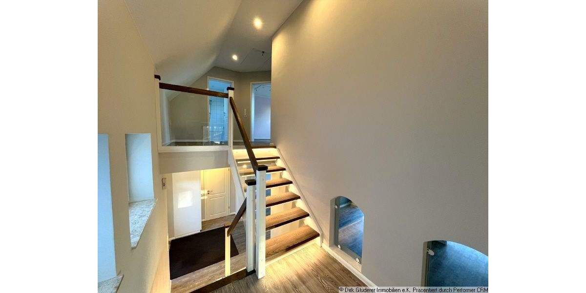 Einfamilienhaus Quickborn - 8 Zimmer, 210 m&sup2;, 2.490&euro; | Angebot:25834630