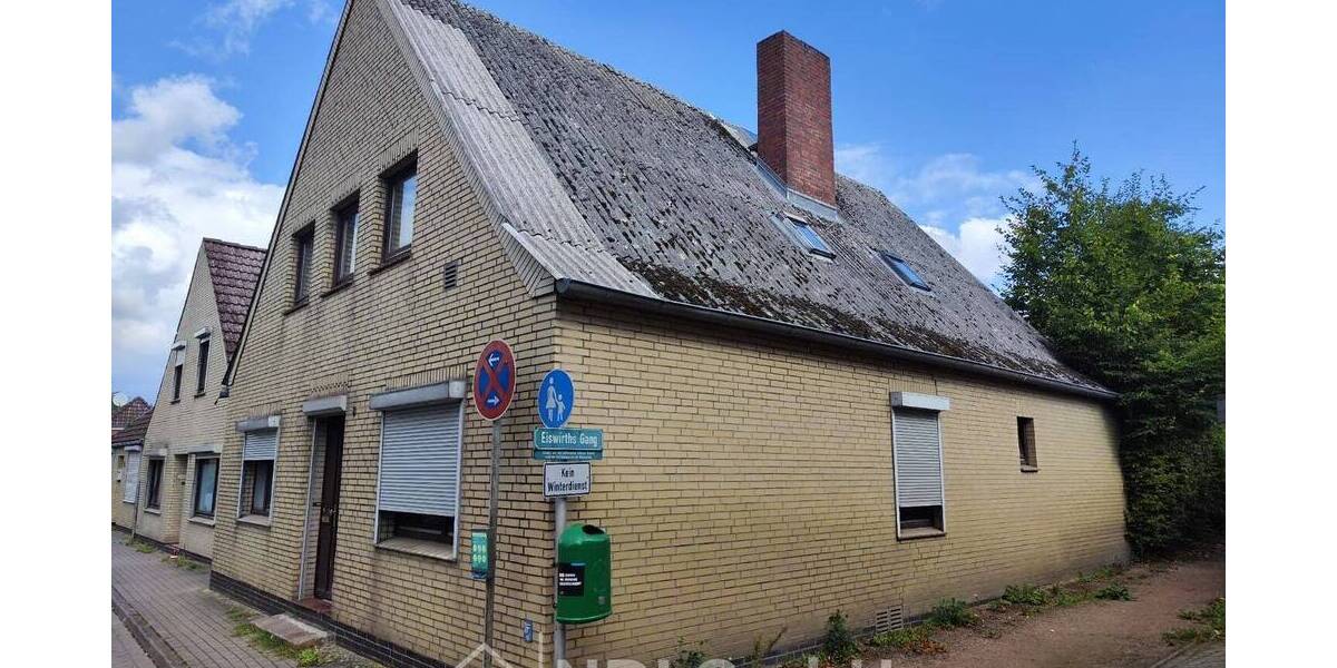 Mehrfamilienhaus, Wohnhaus Uetersen - 4 Zimmer, 135 m&sup2;, 215.000&euro; | Angebot:25679987