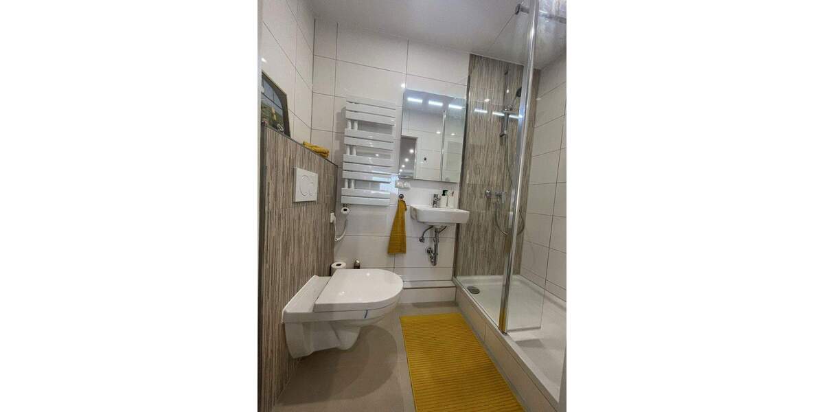 Etagenwohnung Hamburg Rahlstedt - 5 Zimmer, 120 m&sup2;, 3.890&euro; | Angebot:25657547