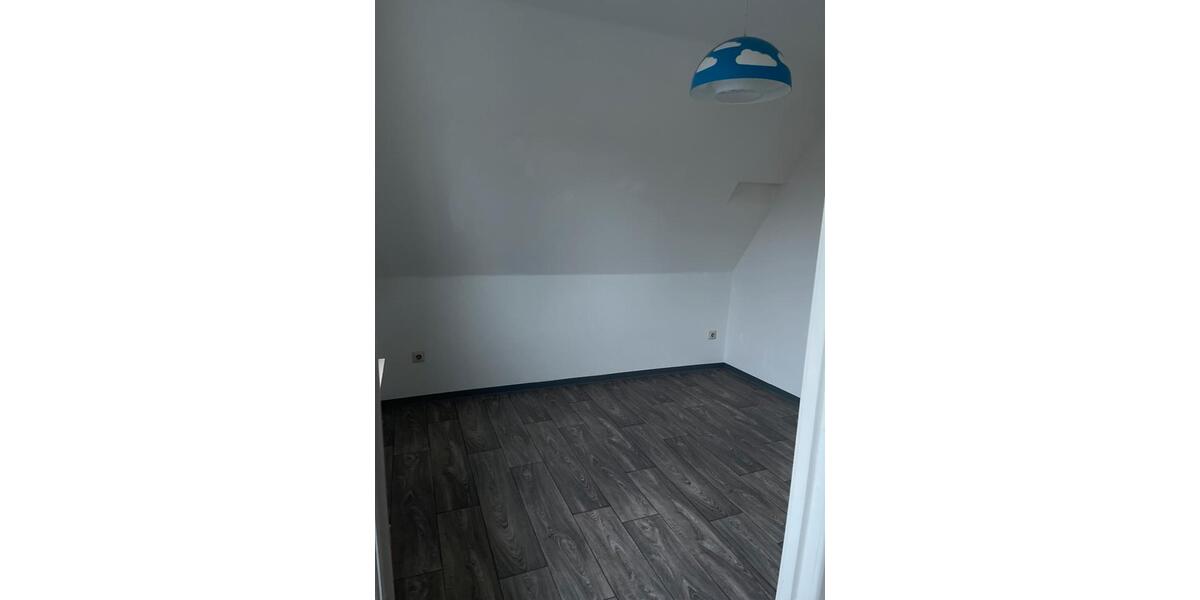 Etagenwohnung Jork - 3 Zimmer, 130 m&sup2;, 1.350&euro; | Angebot:25182837