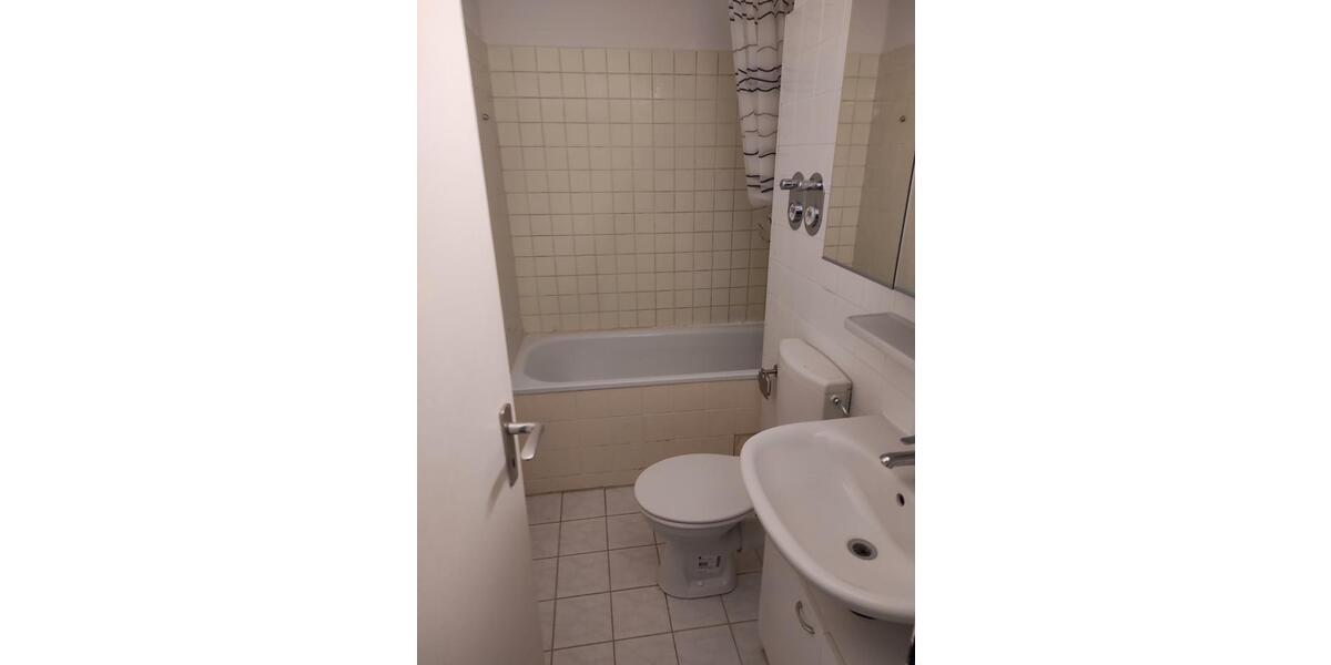 Etagenwohnung Hamburg Altona - 1 Zimmer, 35 m&sup2;, 770&euro; | Angebot:25768087