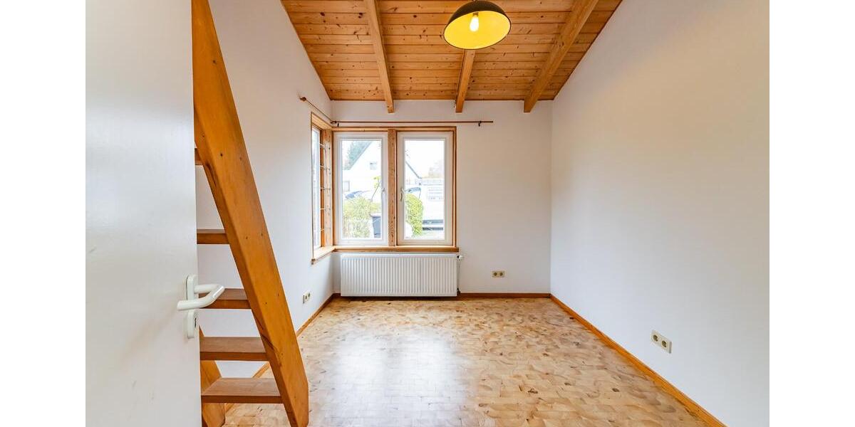 Einfamilienhaus Hamburg Eidelstedt - 8 Zimmer, 146 m&sup2;, 870.000&euro; | Angebot:25933924
