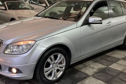 Mercedes-Benz C 200 235.353 km 5.750 &euro; Hamburg 22087