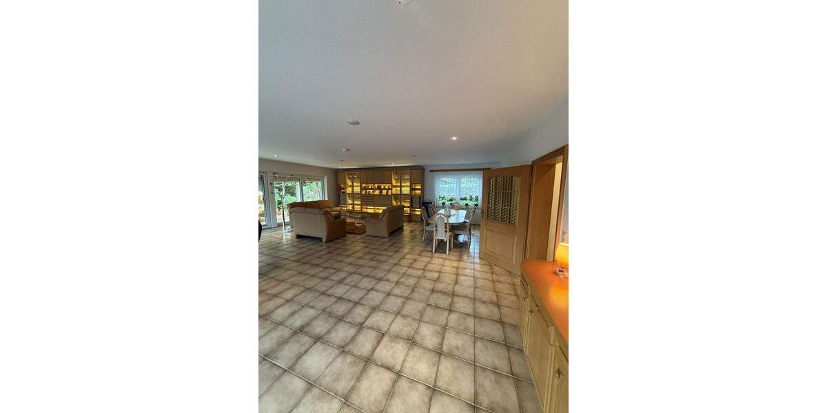 Einfamilienhaus Kaltenkirchen - 9 Zimmer, 415 m&sup2;, 698.400&euro; | Angebot:25782138