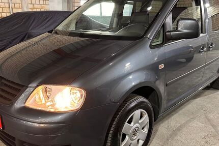 VW Caddy 117.100 km 6.990 &euro; Hamburg 21079