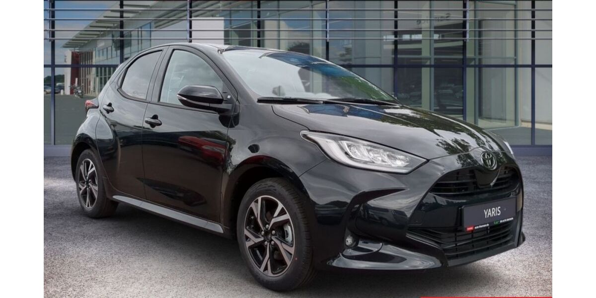 Toyota Yaris 1.403 km 25.650 &euro; Halstenbek 25469