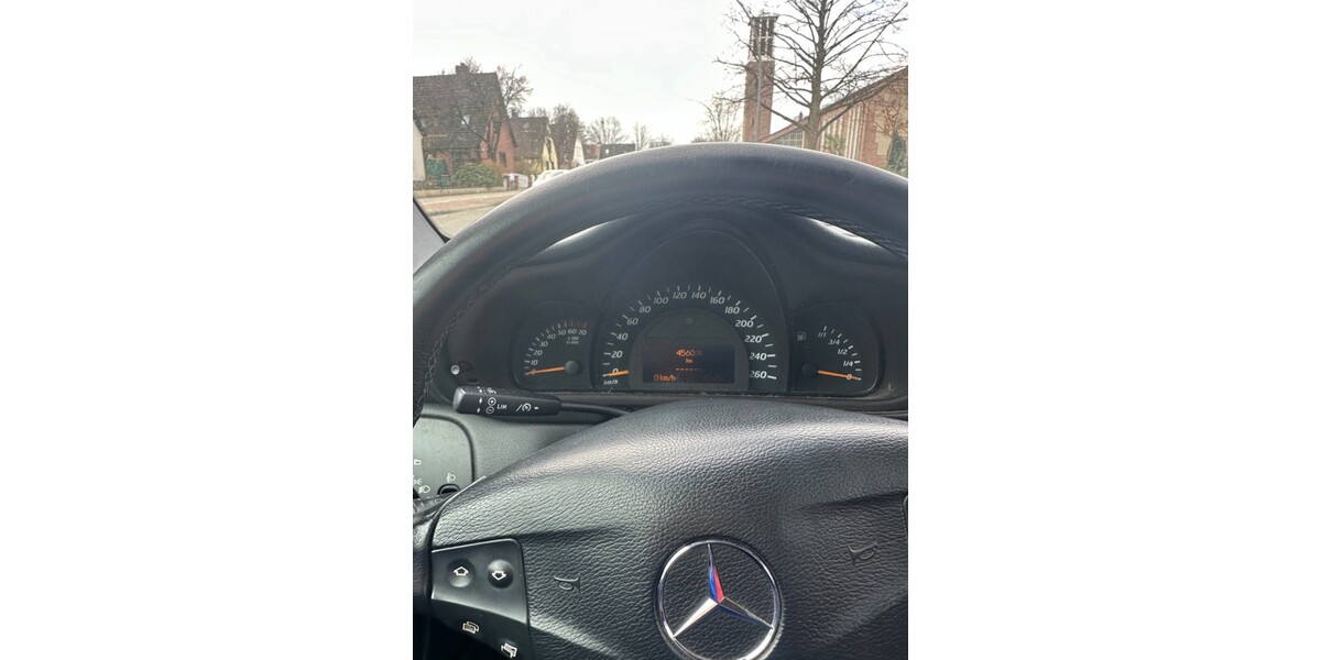 Mercedes-Benz C 180 230.000 km 1.850 &euro; Hamburg 20038