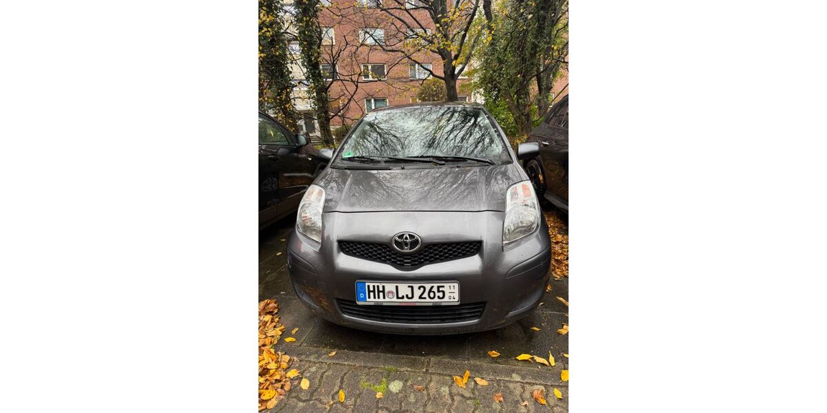 Toyota Yaris 33.000 km 7.000 &euro; Hamburg 22527