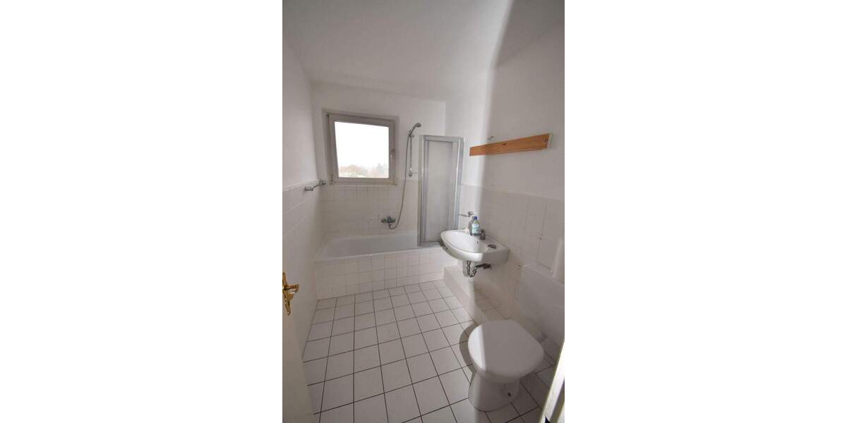 Etagenwohnung Uetersen - 2 Zimmer, 75 m&sup2;, 800&euro; | Angebot:25796717