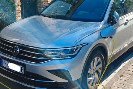 VW Tiguan 37.000 km 32.900 &euro; Hamburg 22763