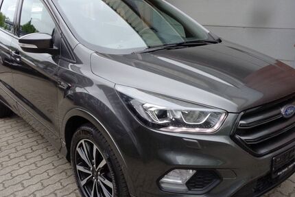 Ford Kuga 161.929 km 13.300 &euro; Hamburg 22399