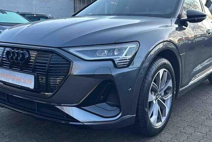 Audi e-tron 31.570 km 30.950 &euro; Hamburg 22047