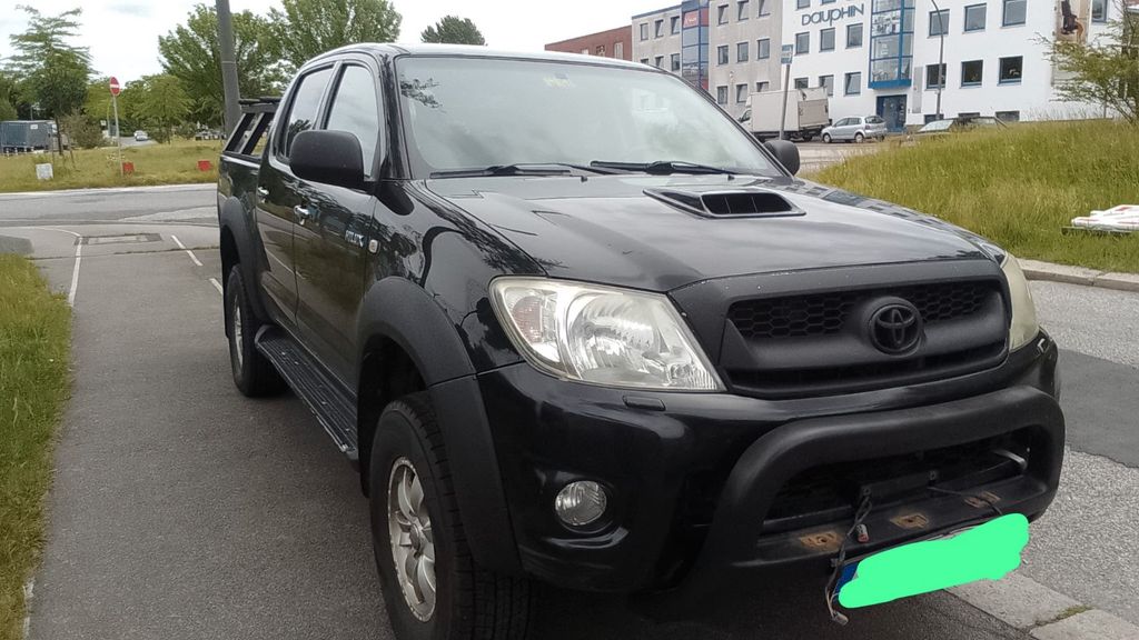 Toyota Hilux 270.000 km 12.299 &euro; Hamburg 20537