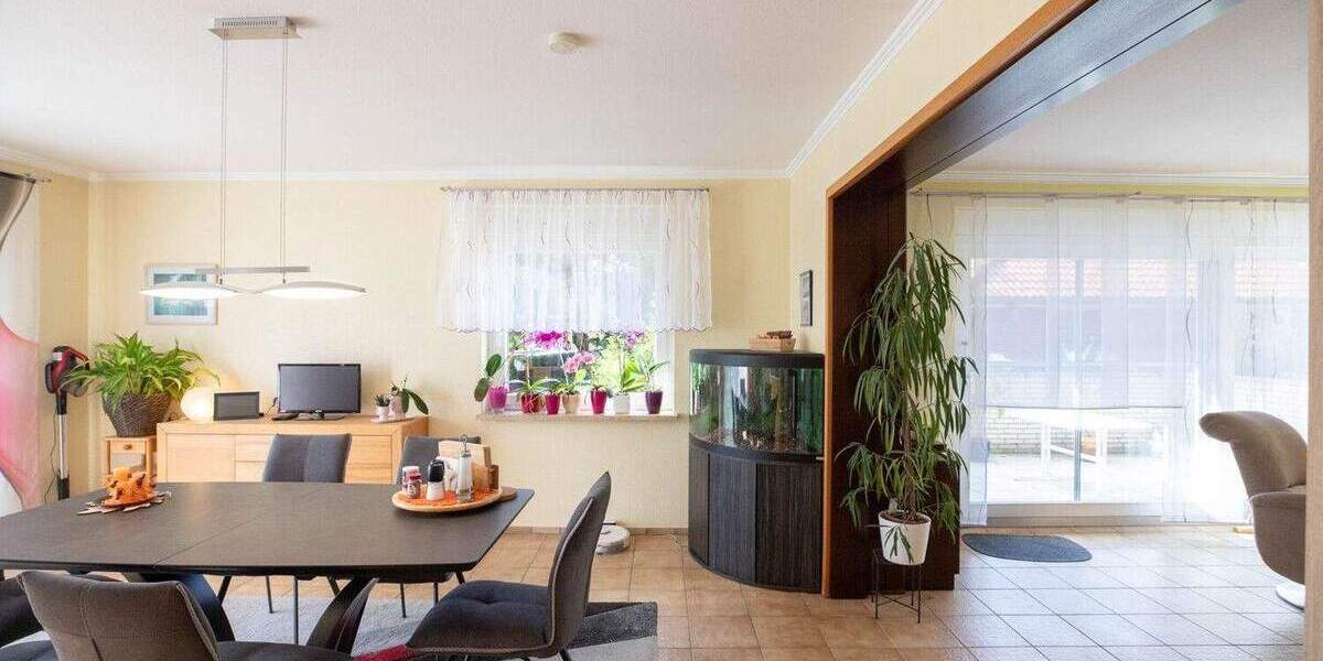 Bungalow Klein Offenseth-Sparrieshoop Sparrieshoop - 3 Zimmer, 115 m&sup2;, 448.000&euro; | Angebot:25663035