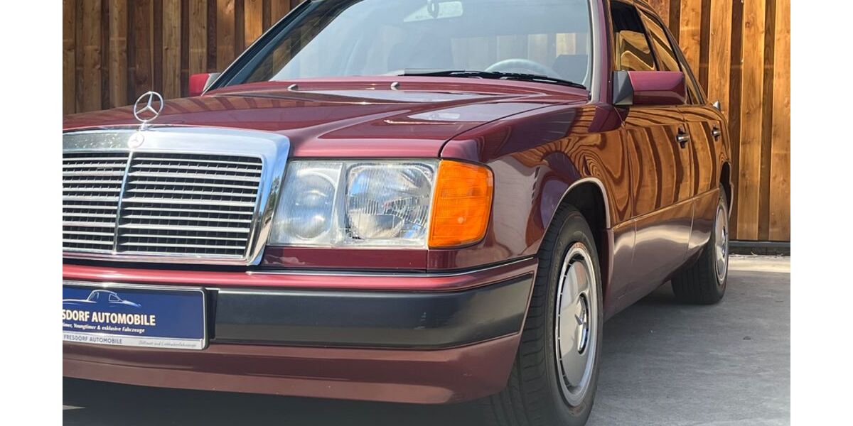 Mercedes-Benz E 200 152.000 km 10.900 &euro; Henstedt-Ulzburg 24558