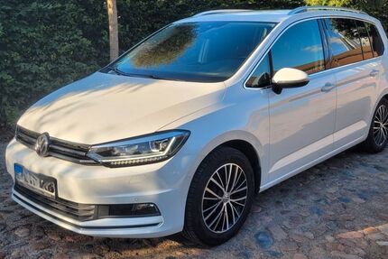 VW Touran 123.500 km 17.950 &euro; Bargteheide 22941